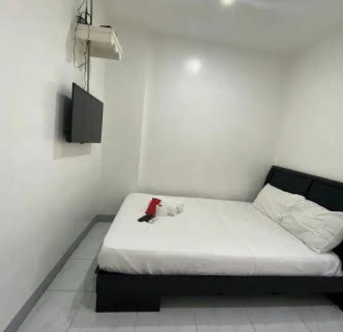 Reddoorz Near Sm Bicutan Apartment Manila